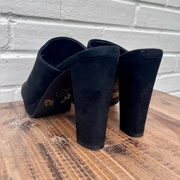 Chinese Laundry Black Suede Albright Platform, SZ 7.5 EUC - Picture 8 of 8